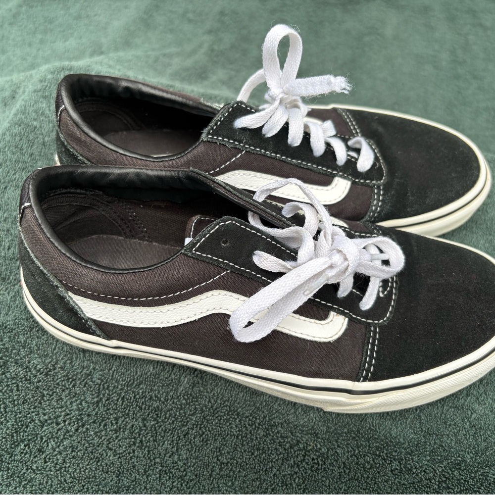 Vans Black and White Classic Sneakers - Picture 3 of 6